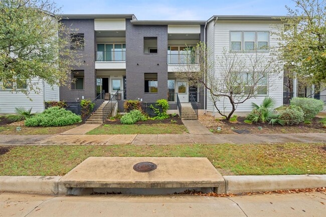 Photo - 4211 Berkman Dr