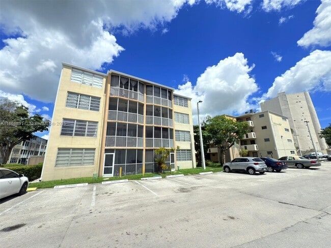 Building Photo - 1710 NE 191st St Unit 301-3 Rental