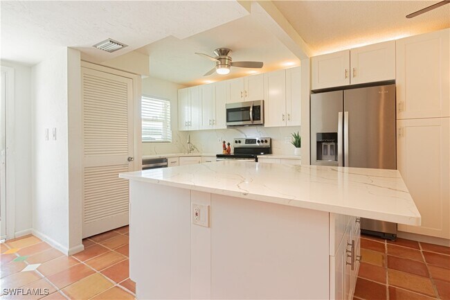 Building Photo - 325 Charlemagne Blvd Unit A108 Rental