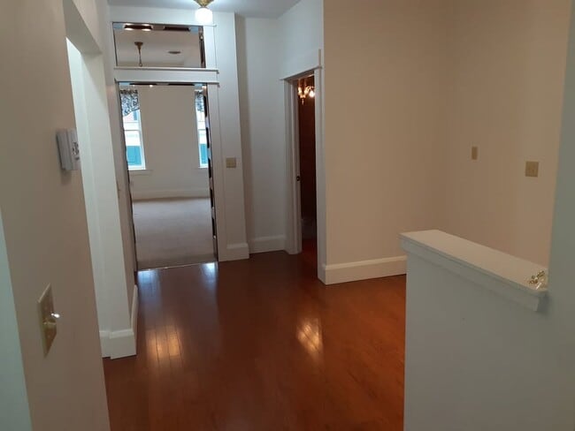 Photo - 2207 Market St