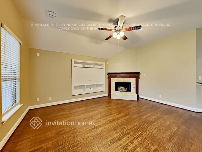 Photo - 622 W Fate Main Pl