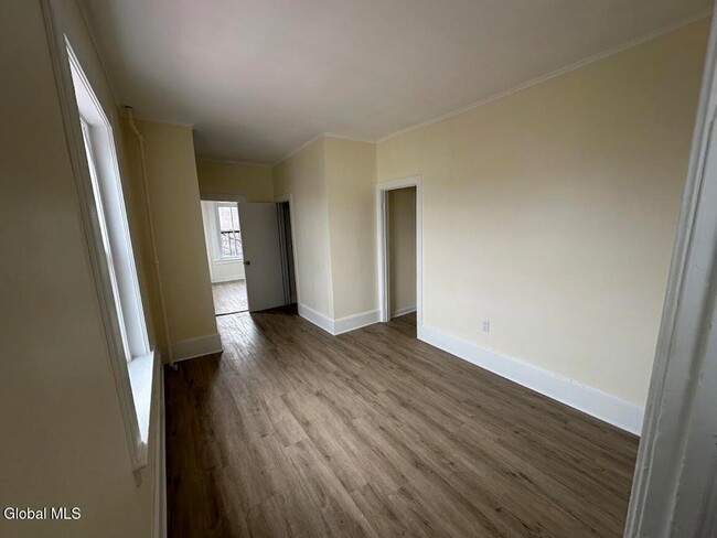 Photo - 16 Caroline St Unit 6