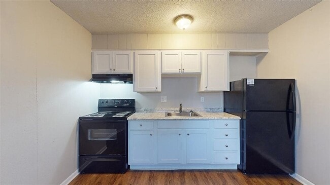 Photo - 500 Foch St Unit 15