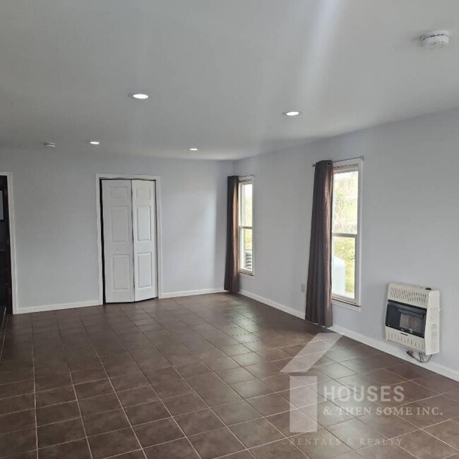 Photo - 4612 Moorefield Memorial Hwy