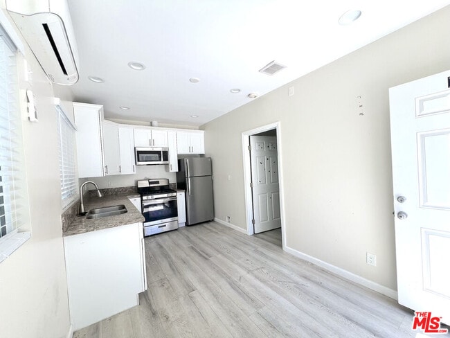 Photo - 1830 S Gramercy Pl