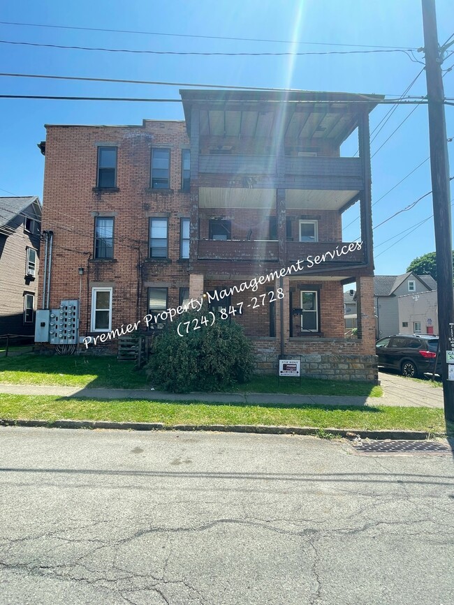 Building Photo - 331 W North St Unit 2