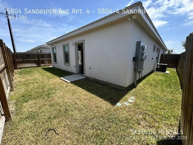 Building Photo - 5804 Sandpiper Ave Unit 5804-4 Sandpiper