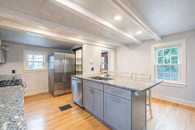 Photo - 21 Union St Unidad B