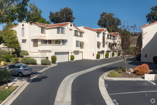 5715 Baltimore Dr - Day Break