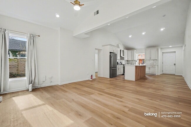 Photo - 1017 Sparks St SW