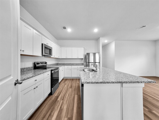 Photo - 28414 Selsdon Ct