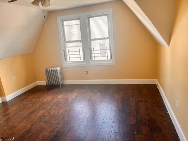 Photo - 1289 Springfield Ave