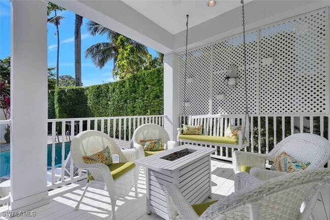 Photo - 362 2nd Ave N