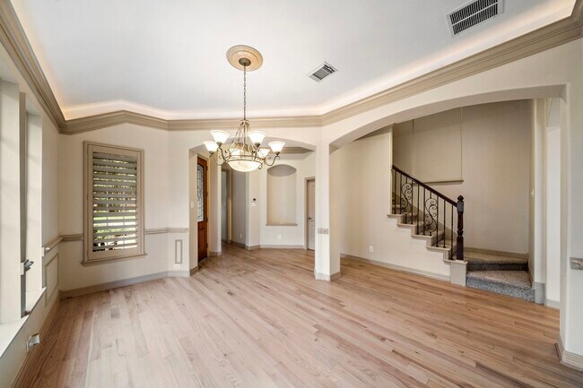 Photo - 6823 Rosemont Park Ln House