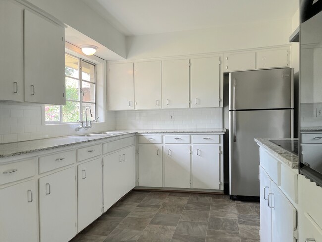 Building Photo - 2102 Ansbury Dr Rental