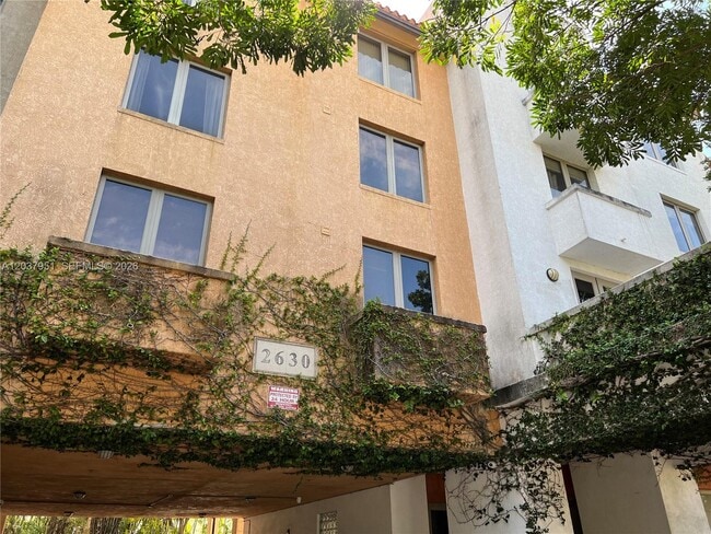 Photo - 2630 SW 28th St Unit 14