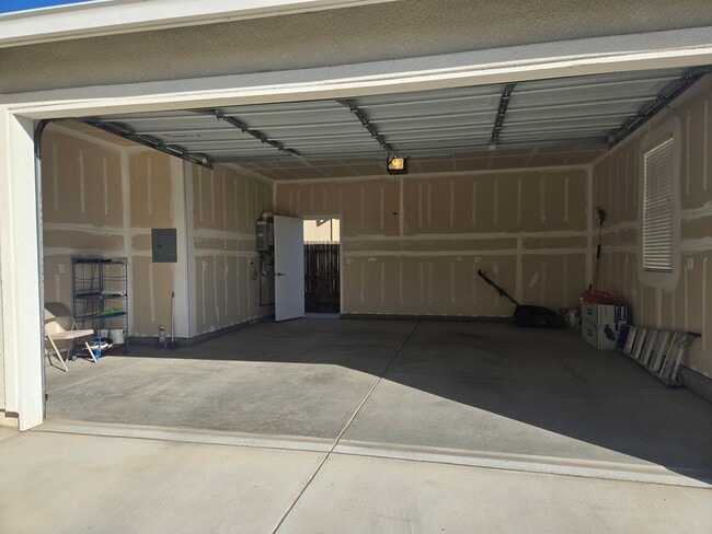 Photo - 3 Br 2 Bath Available 12/1