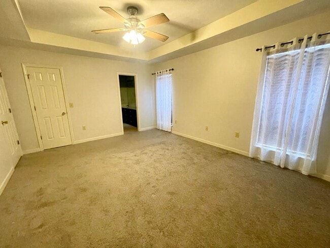 Photo - 3 Bedroom 2 Bathroom Home for Rent in the ...