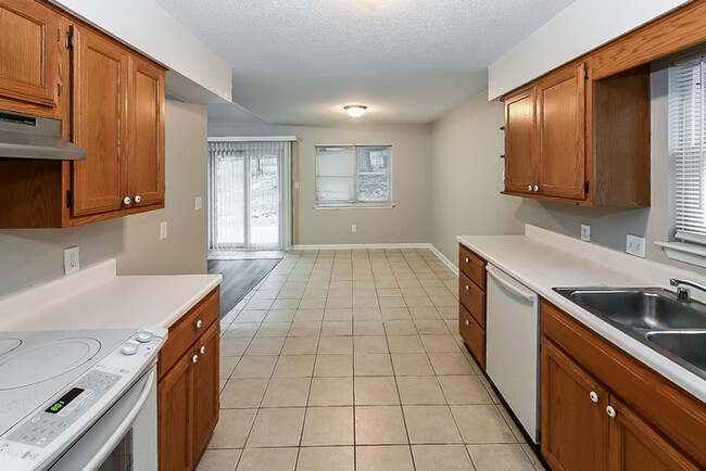 Photo - 13808 Wimbledon Loop