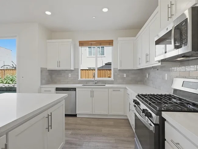 Photo - 464 Coolcrest Dr
