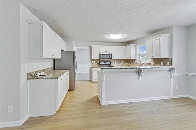 326 Canterbury Pl Dr
