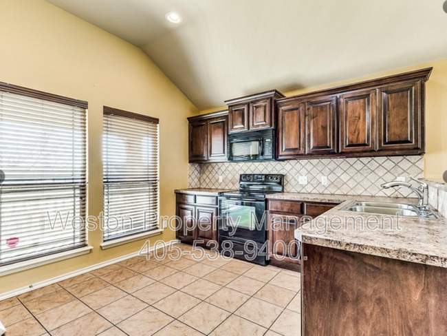 Photo - 1709 Choctaw Wood Dr House