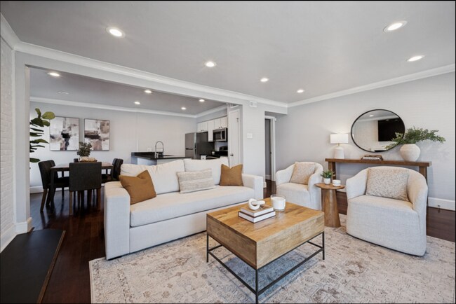 Photo - 5930 Sandhurst Ln Unit #218 Tuscany