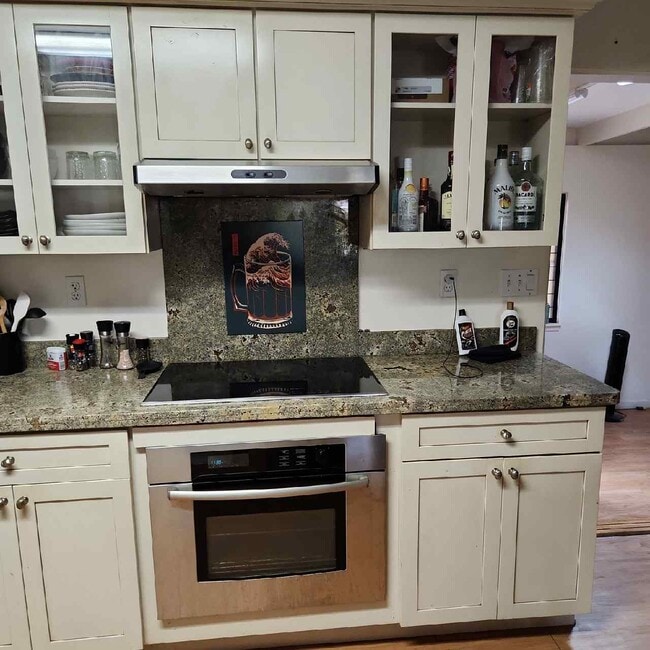 Photo - 1551 Kuahaka St