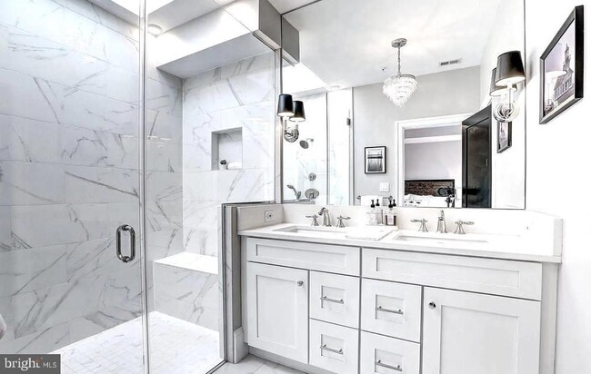 Photo - 3624 10th St NW Unidad 6