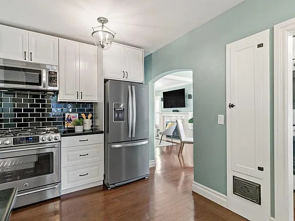 Photo - 1614 Everett Ave