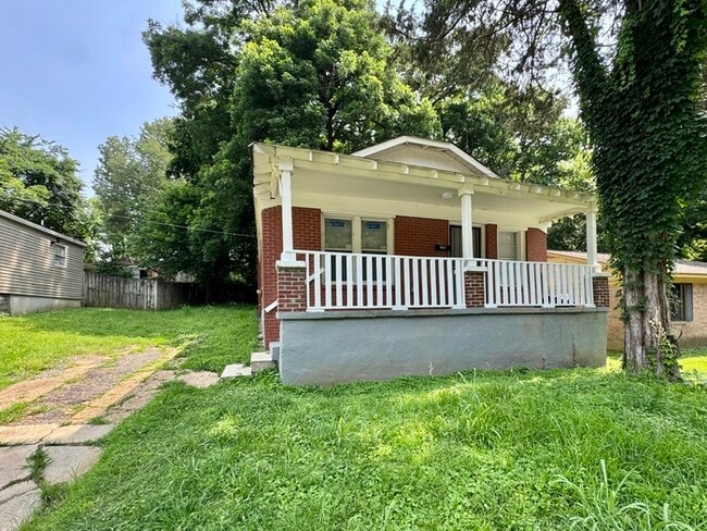 Photo - 863 E Person Ave