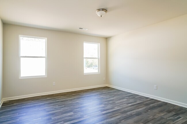 Photo - 2498 Provence Dr SE House