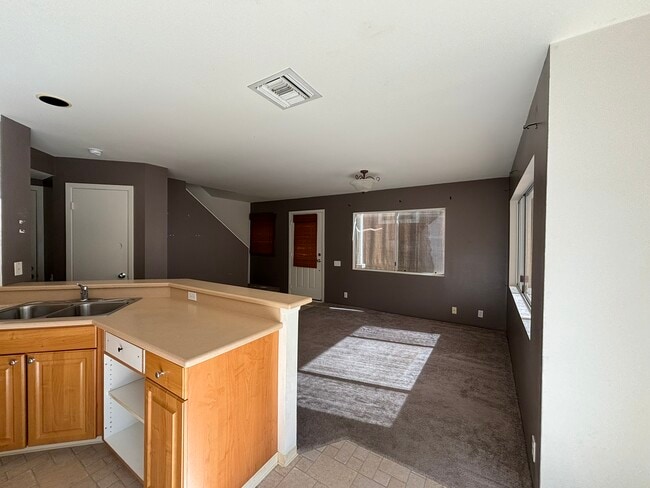 Photo - 91-574-574 Makalea St