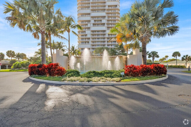 Building Photo - 5051 N Hwy A1A Unit Penthouse 2-3
