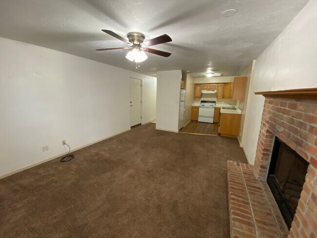 Photo - Cute 1 bed 1 bath Townhome Unidad B