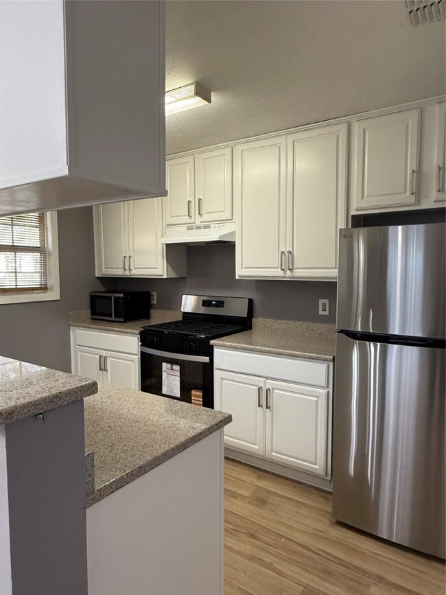 Photo - 1205 Thompson St