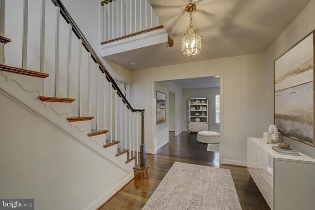 Photo - 7721 Maryknoll Ave