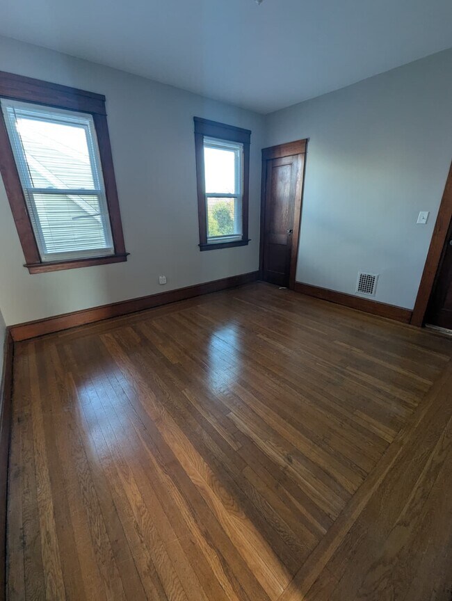 Photo - 139 Beacon Ave Unidad 2