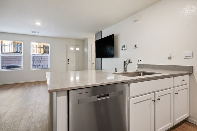 Photo - 6953 Ashton Rdg St