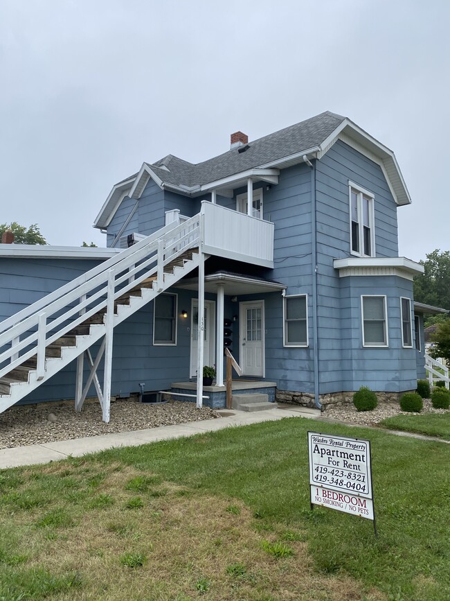 Photo - 130 Walnut St