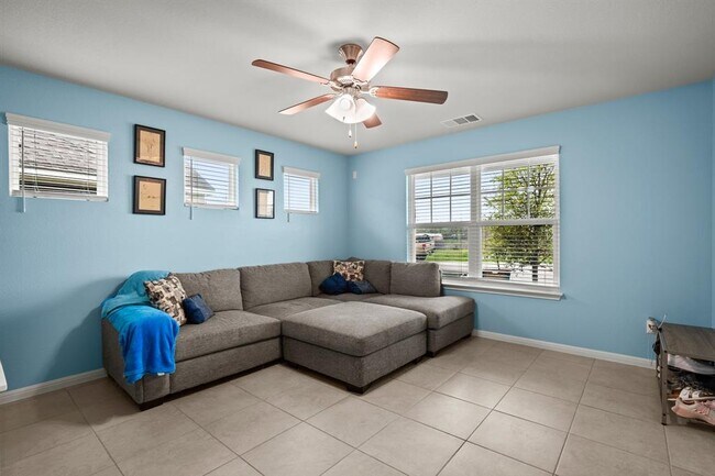 Photo - 4702 Portillo Way