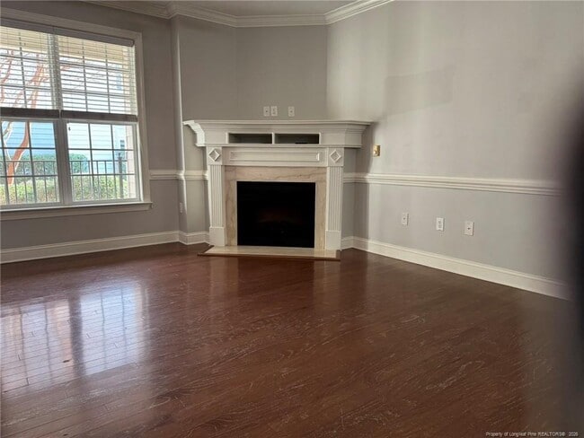 Photo - 381 Gallery Dr