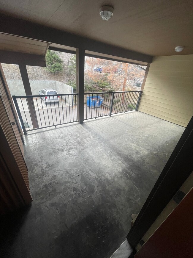 Building Photo - 825 SW Higgins Ave