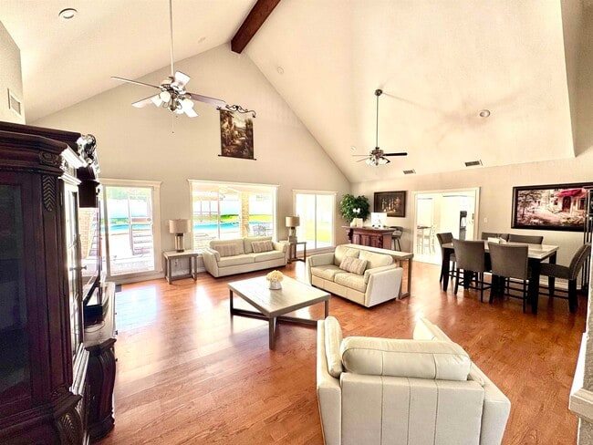Photo - 313 Linden Ln