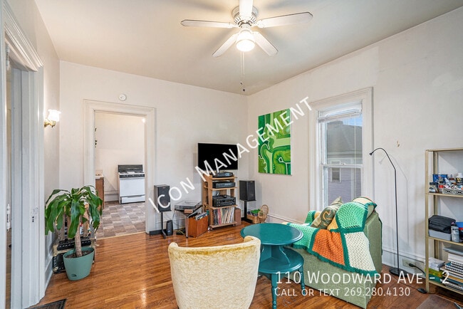 Photo - 110 Woodward Ave Unit 2