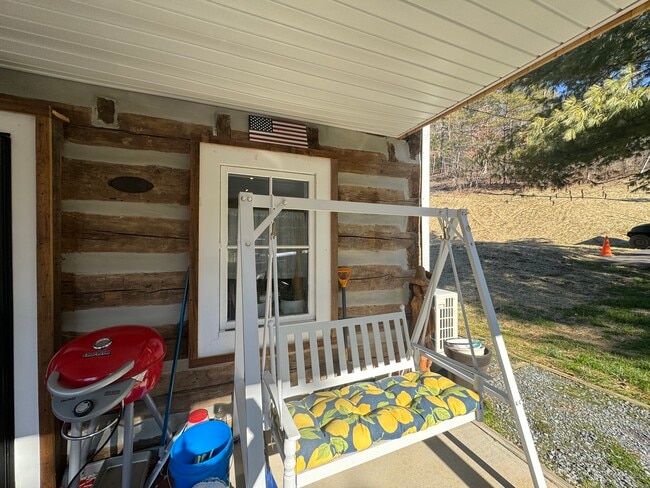 Photo - 1608 Laurel Grove Rd Unidad Tiny home studio