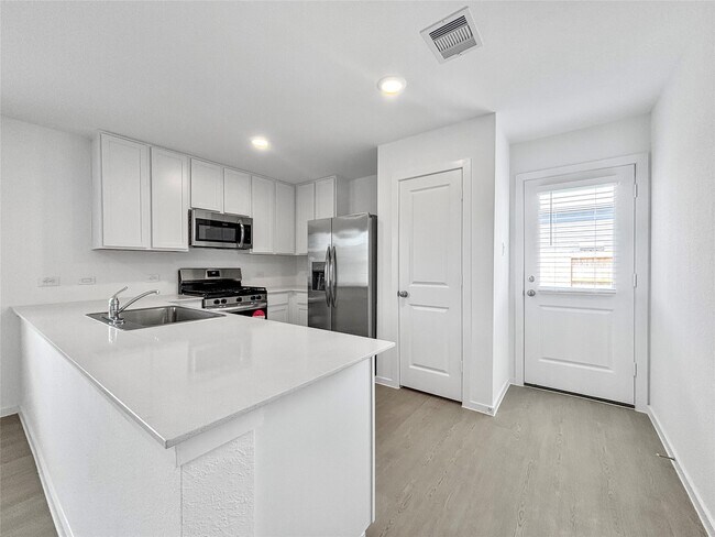 Photo - 6022 Standpiper Lp