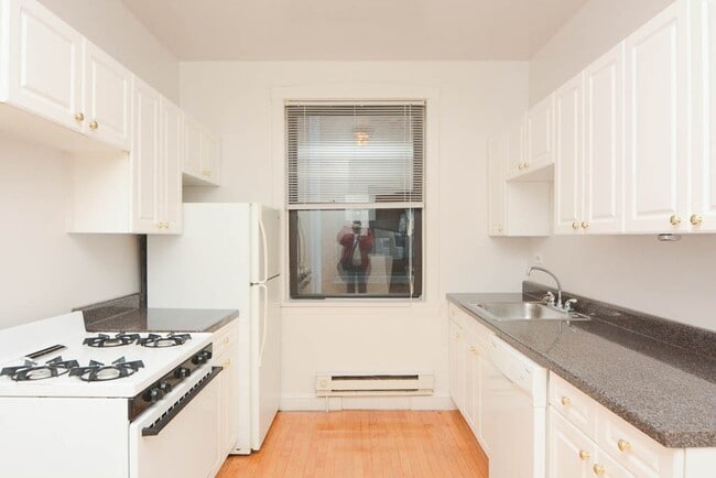 Photo - 1030 Dempster St Unit E2