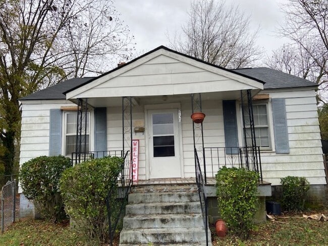 Building Photo - 2120 Chestnut St