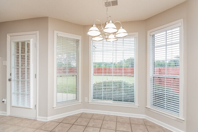 Photo - 1118 Greenwich Dr